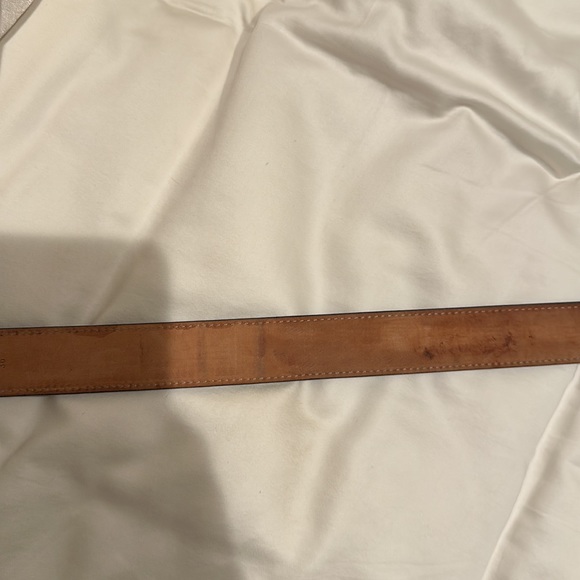 AUTHENTIC LOUIS VUITTON EPI LEATHER BELT WITH BOX - Picture 3 of 6